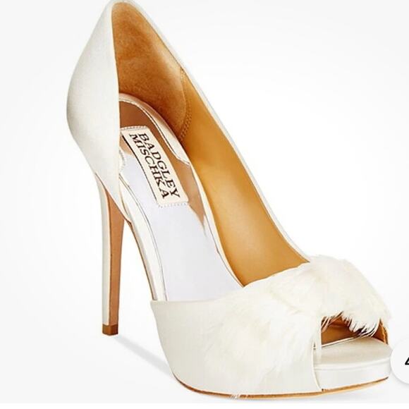 Badgley Mischka Piper Feather Open Toe Wedding Pumps white satin Size 7 - Picture 1 of 11